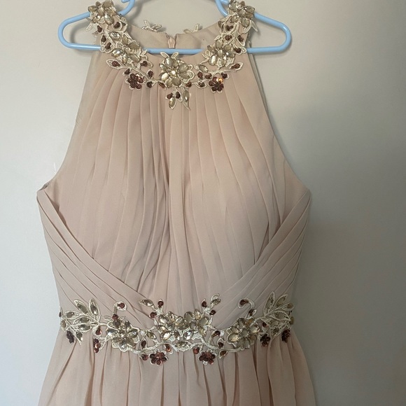JJ’s House beautiful dress size 4 (with inbuilt padded bra) - Picture 8 of 8